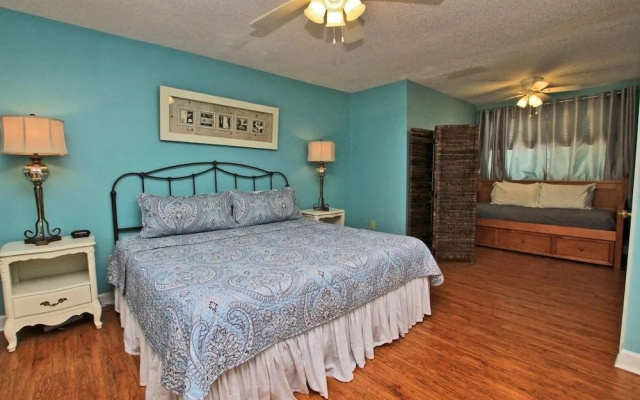 photo 5 of My Friend's Place by Youngs Suncoast
