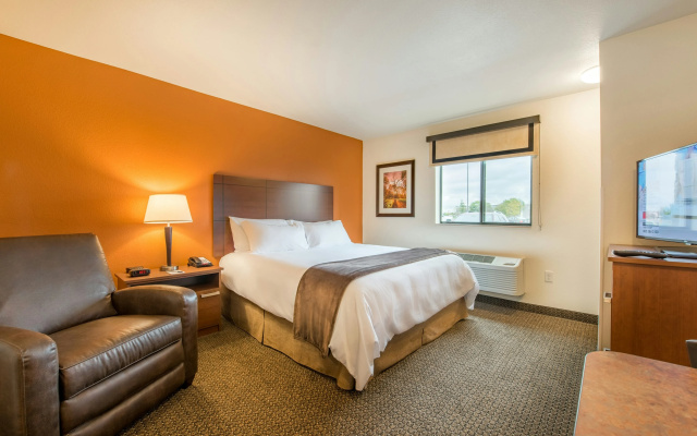 photo 3 of My Place Hotel - St. George, UT