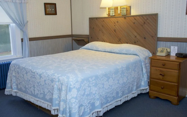 photo 3 of Myer Motel