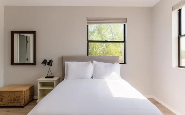 photo 5 of N 75th St #202 - Ivory II
