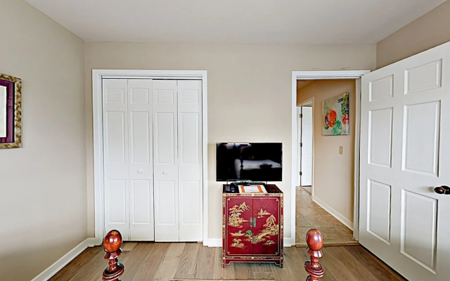 photo 2 of N Lumina Unit F - 3 Br Condo