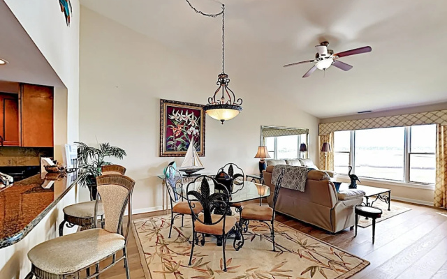 photo 5 of N Lumina Unit F - 3 Br Condo