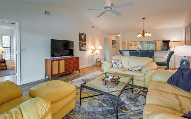 photo 4 of 3 Mi to Beaches: Naples Condo w/ Pool Access!