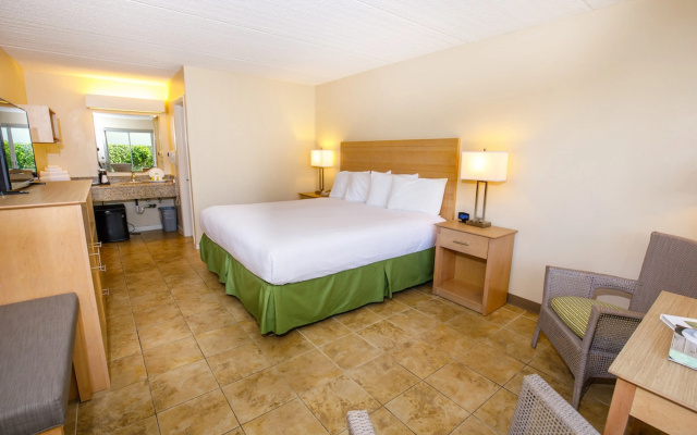 photo 5 of Naples Garden Inn
