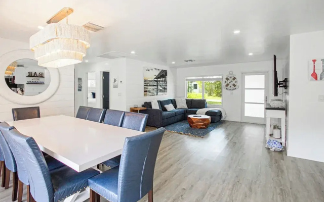 photo 2 of Naples Escape w/ Furnished Patio & Private Pool!