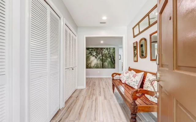 photo 3 of Lakeshore - Private & Sanitized, Perfect for Social Distancing & Working From Home. Private Pool, Pet Friendly. Discounted During Pandemic. Super-host Support