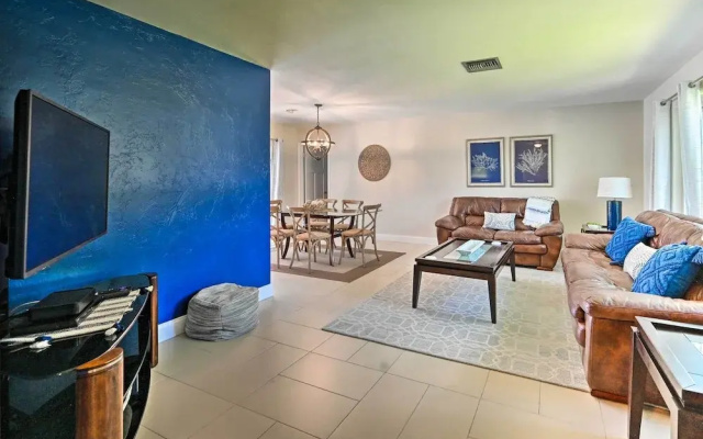 photo 2 of Naples Paradise w/ Private Pool, 4 Mi to Beach!