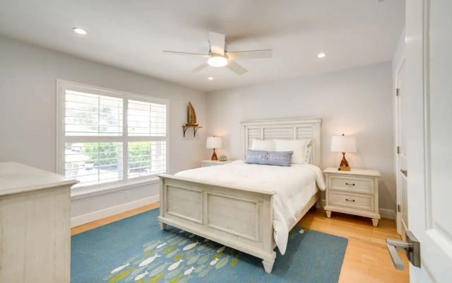 photo 5 of Naples Park Rental w/ Hot Tub ~ 1 Mi to Beach!