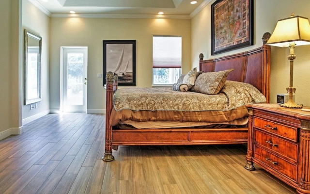 photo 4 of Naples vacation Rental, private pool, close to Vanderbilt Beach and De
