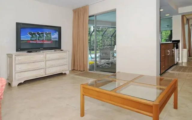 photo 4 of NaplesFloridaVacationHomes.com: Monte Carlo Vacation Rental Home