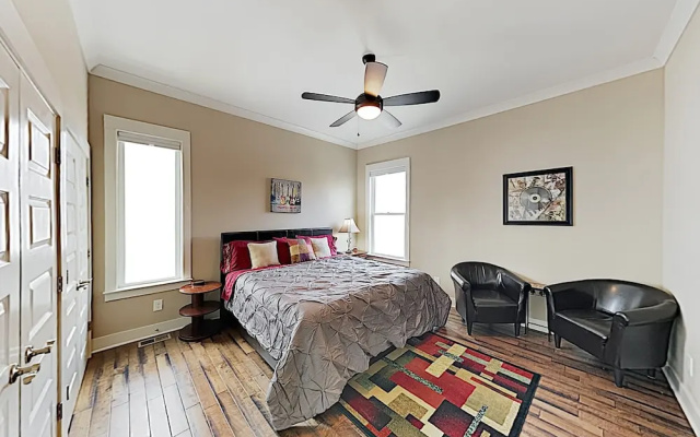 photo 5 of NashVilla - Luxury by Belmont by RedAwning