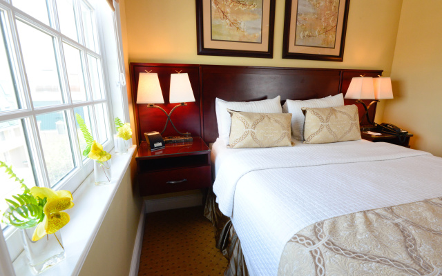 photo 3 of Nassau Inn