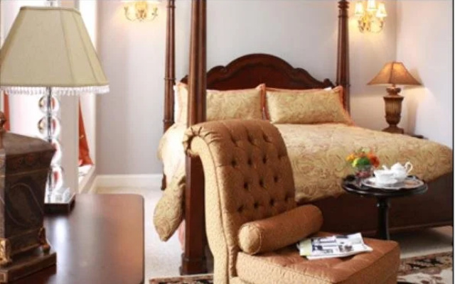 photo 3 of Natchez Manor Bed & Breakfast