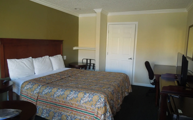 photo 4 of National Inn Garden Grove