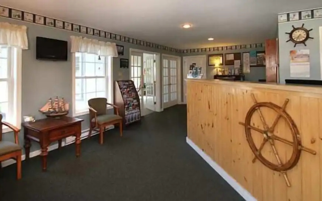 photo 2 of Nautical Mile