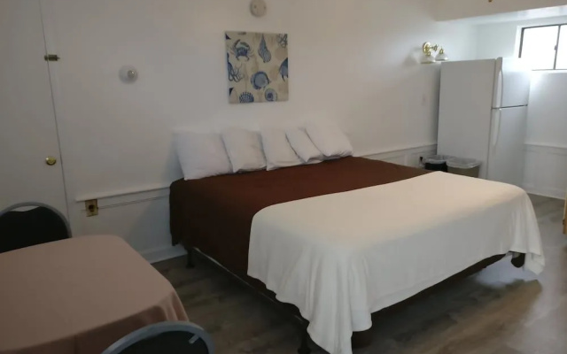 photo 3 of Nautical Motel
