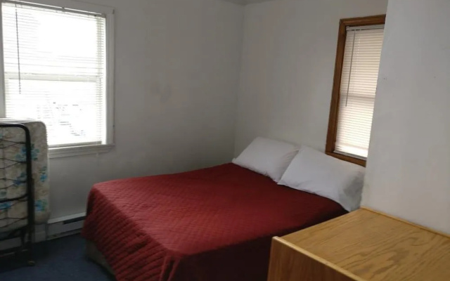 photo 5 of Nautical Motel