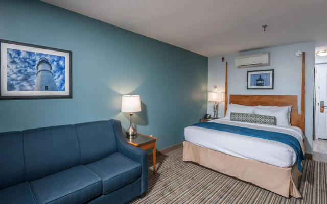 photo 3 of Rockland Harbor Hotel