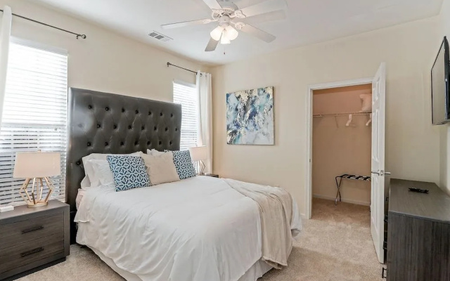 photo 4 of Apartment near Suntrust Park