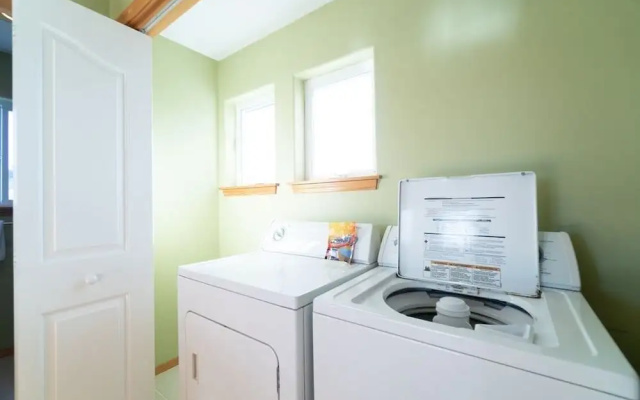 photo 2 of Necanicum - 6 Br Home