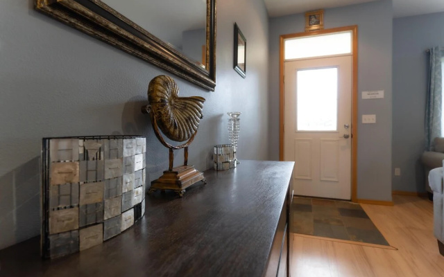 photo 2 of Necanicum House