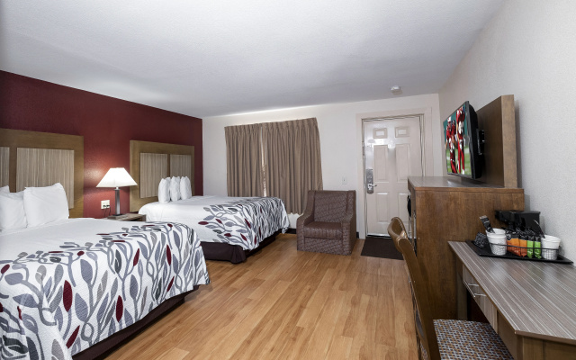 photo 3 of Red Roof Inn Neptune - Jersey Shore