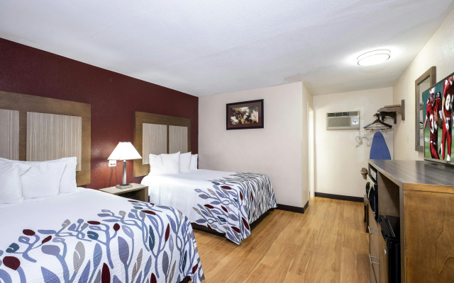photo 5 of Red Roof Inn Neptune - Jersey Shore