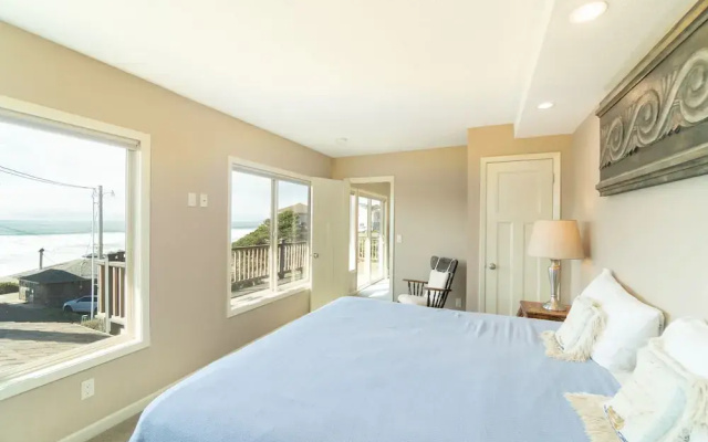 photo 5 of Neptune Beach - 3 Br Home