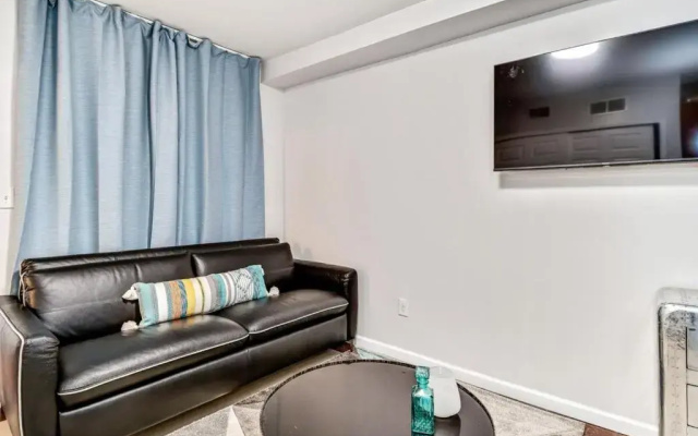 photo 3 of New and Cozy 1BD Apt in the Heart of Philly!