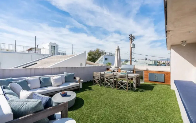 photo 3 of New Architectural House Rooftop Deck 3BD