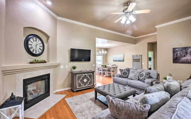 photo 2 of Bella Vista Home w/ Yard: Half Mile to Trails!