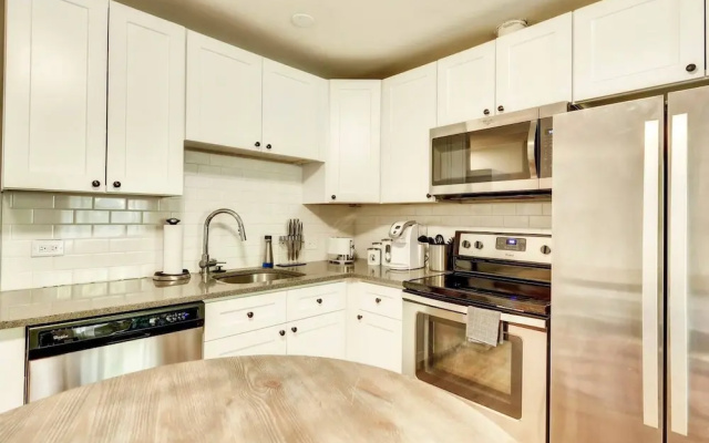 photo 2 of New Charming Denver Apt 2BD Sleeps 6 Great Location!
