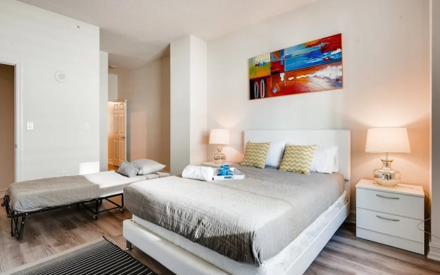 photo 4 of NEW- Fast Wifi - Work Desk - Top Floor - 2BR/2BA Miami! (CD2)