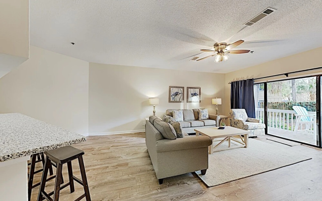 photo 3 of New Listing! All-Suite W/ 3 Pools - Walk To Beach! Townhouse