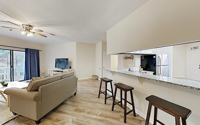 photo 5 of New Listing! All-Suite W/ 3 Pools - Walk To Beach! Townhouse
