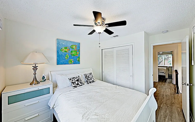 photo 5 of New Listing! Beach W/ Tiki Bar & Hot Tub 3 Bedroom Duplex