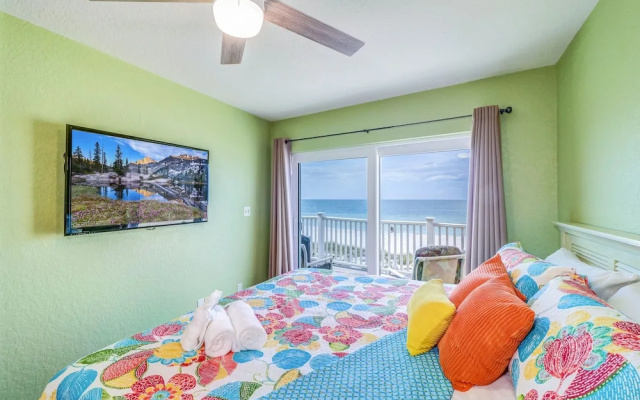 photo 4 of New Listing! Beachfront Bliss W/ Stunning Views 3 Bedroom Townhouse