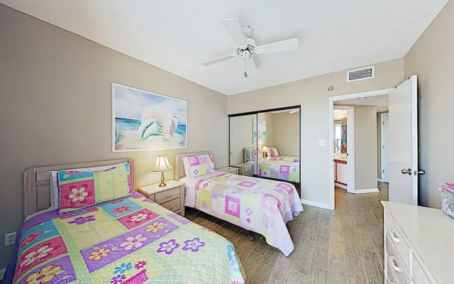 photo 2 of New Listing! Beachfront Corner Unit W/ Pools 3 Bedroom Condo