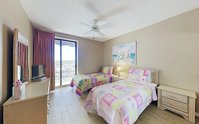 photo 5 of New Listing! Beachfront Corner Unit W/ Pools 3 Bedroom Condo