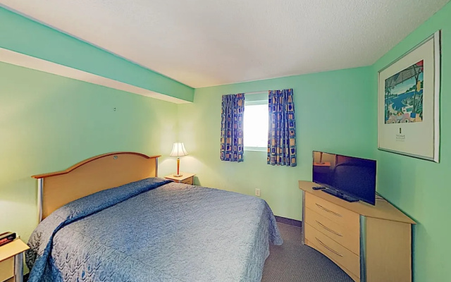 photo 5 of New Listing! Beachfront Resort W/ Epic Amenities 3 Bedroom Condo