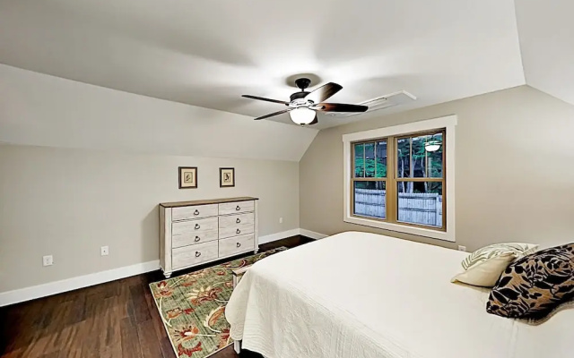 photo 4 of New Listing! Brand-new Near Downtown 3 Bedroom Home