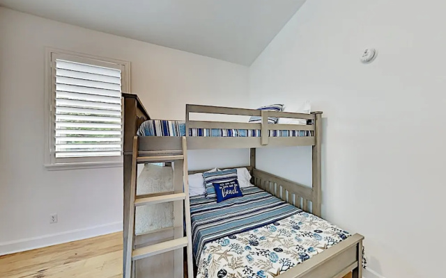 photo 2 of New Listing! Canalside W/ Pool, Walk To Beach 3 Bedroom Home
