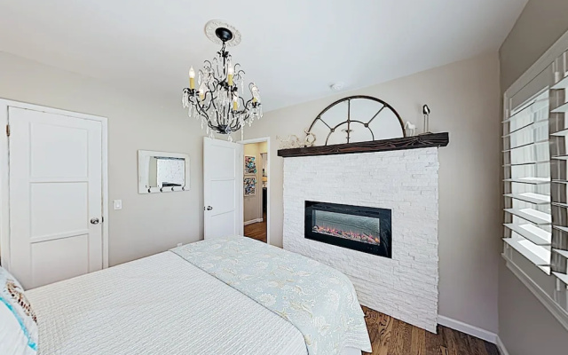 photo 5 of New Listing! Charming Oceanside Getaway 2 Bedroom Home