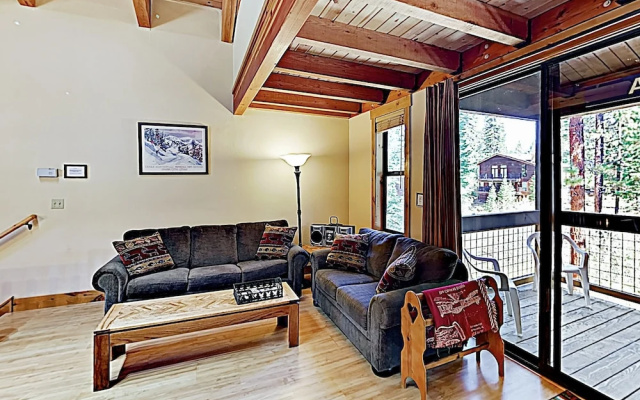 photo 2 of New Listing! Creekside Townhome Near Northstar Townhouse