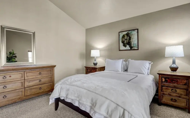photo 5 of New Listing! Dazzling Custom , Near Skiing 5 Bedroom Home