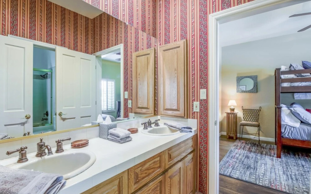 photo 2 of New Listing! Expansive W/ Pool & Spa 5 Bedroom Home