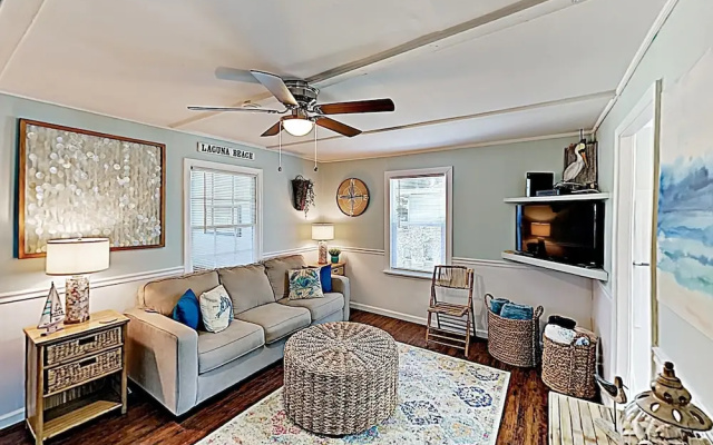 photo 4 of New Listing! Laguna Beach Home - 2 Blocks To Gulf Home