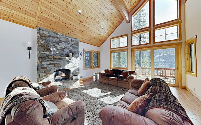 photo 2 of New Listing! Large Donner Lake W/ Water View 4 Bedroom Home