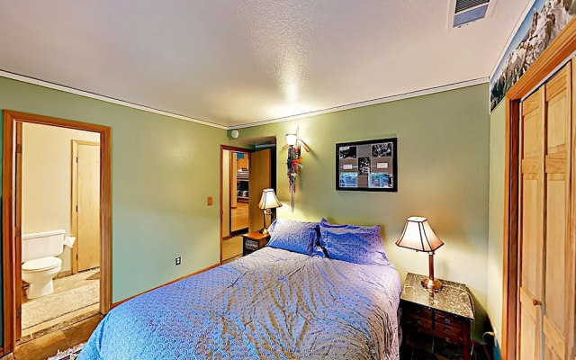 photo 5 of New Listing! Luxe Getaway W/ Patio & Hot Tub 4 Bedroom Duplex