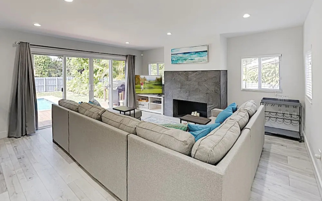 photo 2 of New Listing! Luxe W/ Pool In Lush Backyard 3 Bedroom Home